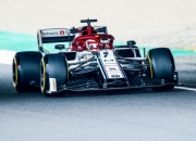 开云体育直播-雷诺车队翻盘法拉利，拉塞尔刷新纪录的简单介绍