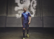 开云下载-斯通斯，F1街道赛之夜的大场面先生