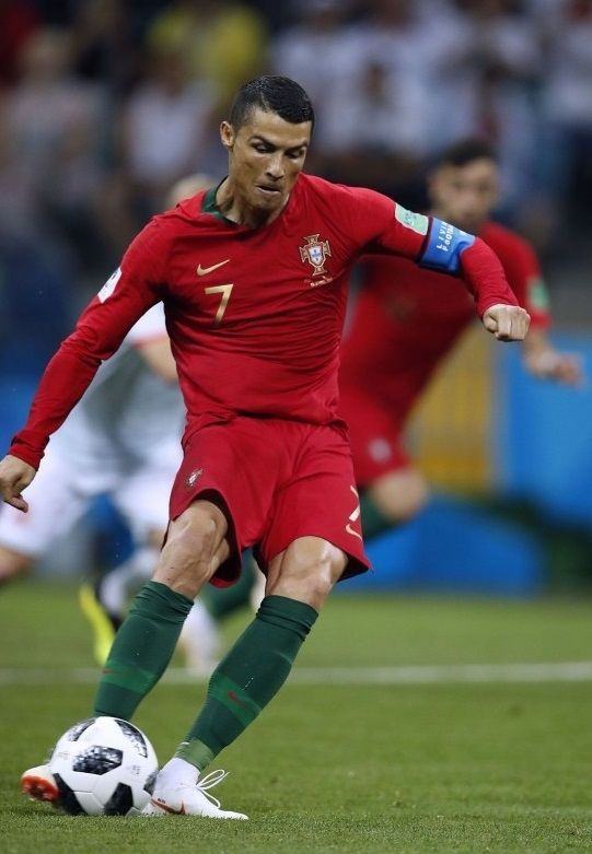 墨西哥绝地反击乌拉圭，加维完成帽子戏法