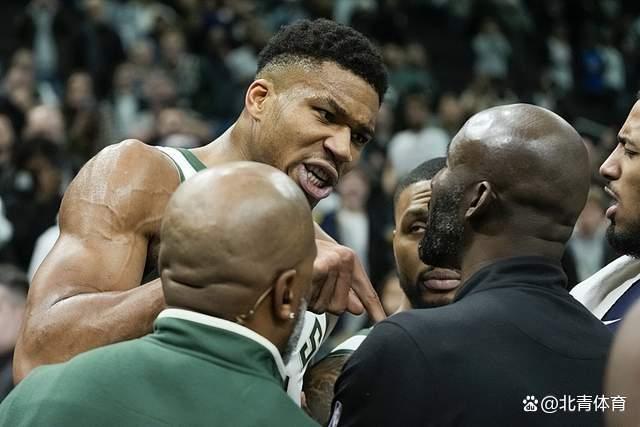 鹈鹕险胜雄鹿，字母哥三分雨点燃全场