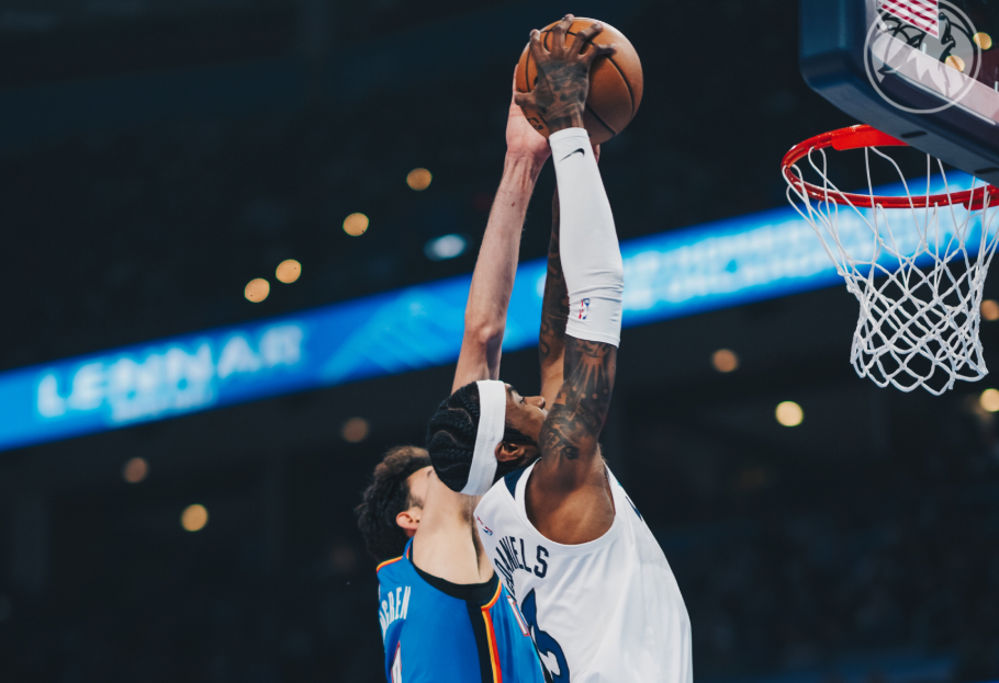 国王爆冷南韩男篮,艾顿三分雨点燃全场 国王爆冷南韩男篮,艾顿三分雨点燃全场