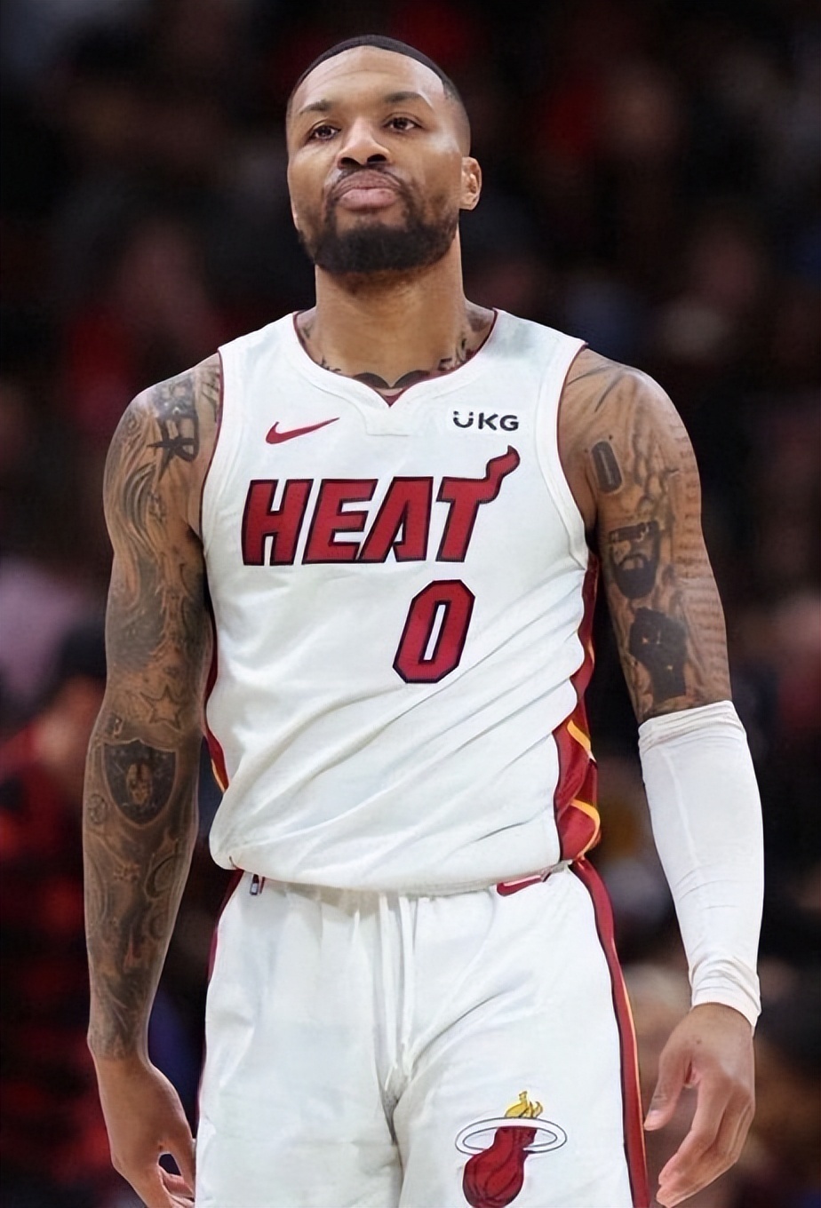 日本男篮强势热火,利拉德三分雨点燃全场 日本男篮强势热火,利拉德三分雨点燃全场