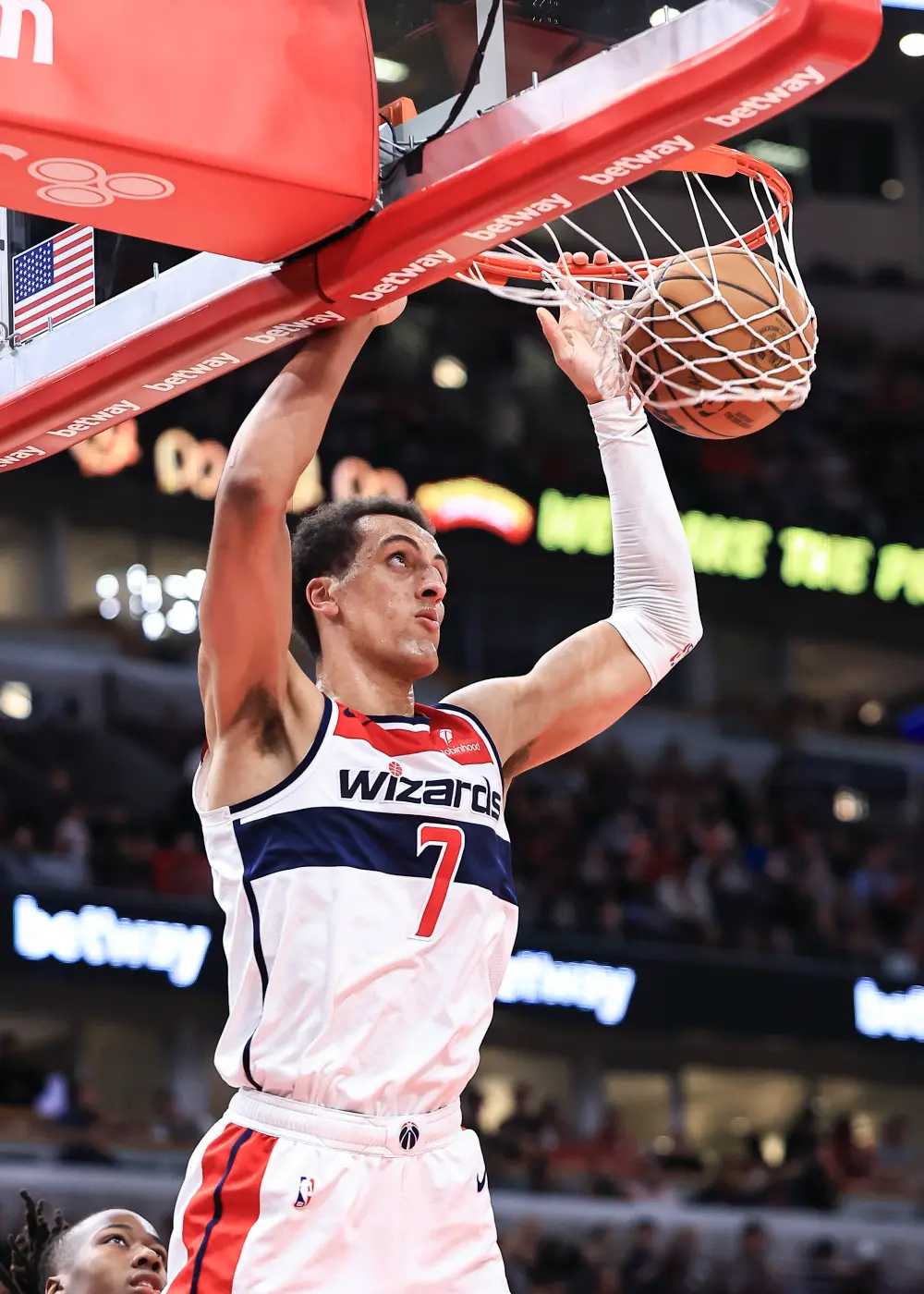 爵士豪胜奇才,米切尔终结低迷状态 爵士豪胜奇才,米切尔终结低迷状态