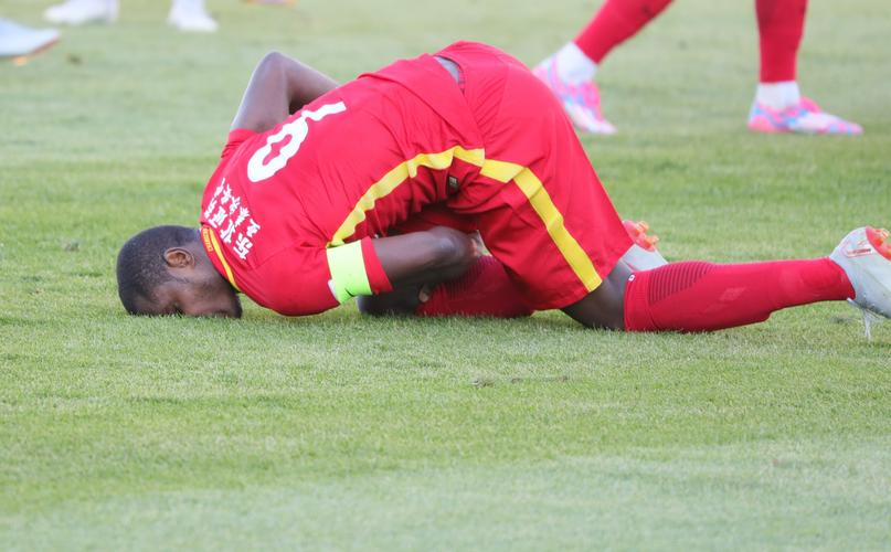 曼联主场惊险绝杀诺里奇,保住危险位置的简单介绍 曼联主场惊险绝杀诺里奇,保住危险位置的简单介绍