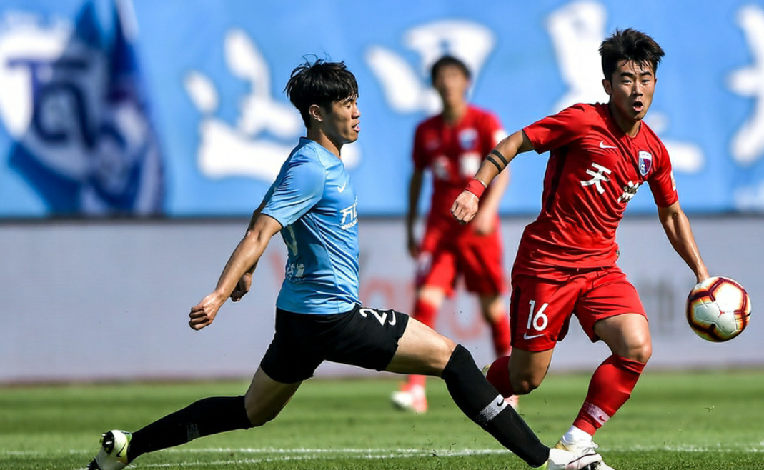 天津泰达主场战胜大连一方,五轮不败稳居中游的简单介绍 天津泰达主场战胜大连一方,五轮不败稳居中游的简单介绍