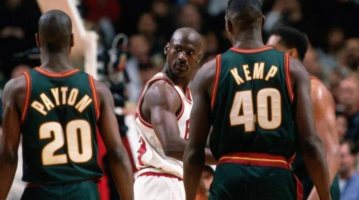 关于公牛队实力逐渐增强,追赶东部前四名的信息 关于公牛队实力逐渐增强,追赶东部前四名的信息