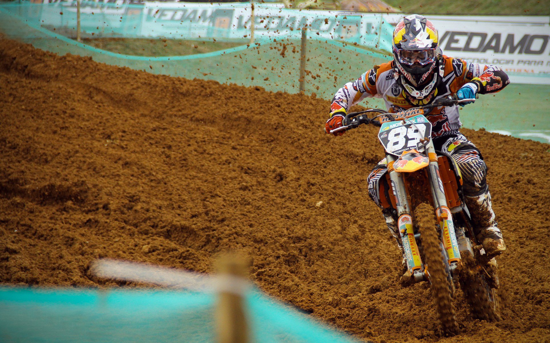 卡塔尔奇迹，F1新赛季揭幕战，一场改写历史的硬仗胜利